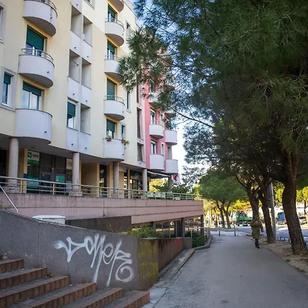 Blaue Adria Split